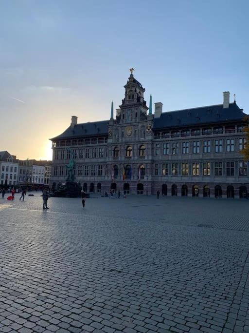Hippe Studio In Historisch Gebouw In Oude Centrum Antwerpen Kültér fotó